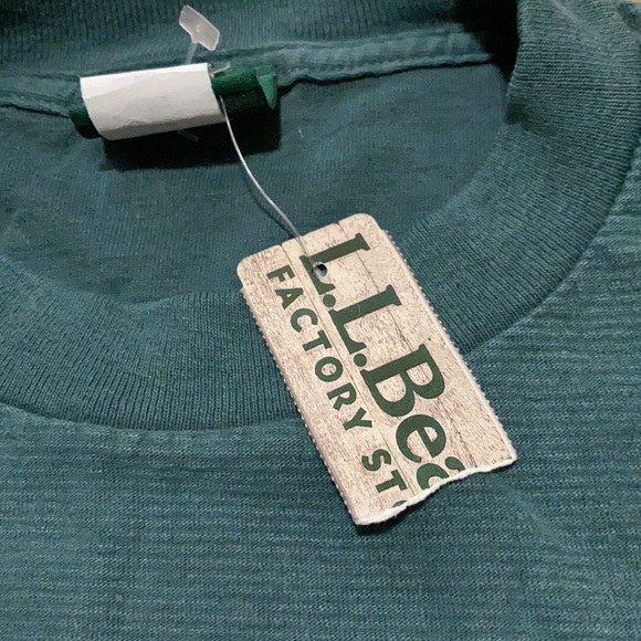L.L. Bean short sleeve factory shirt - Picture 4 of 6